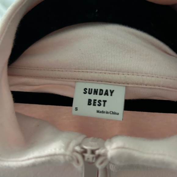 Aritzia Sunday Best Zip Up Shirt- Light Pink Size S! - Picture 2 of 2
